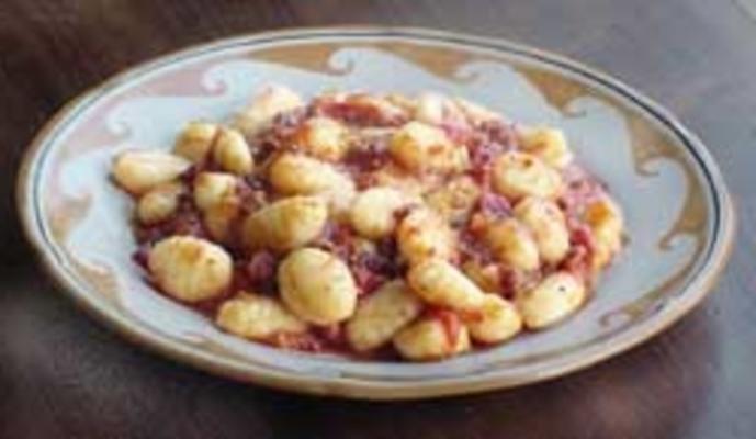 veronica's zelfgemaakte gnocchi (italiaanse aardappel dumplings)