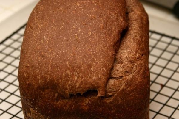 Russisch zwart brood (voor de broodmachine)