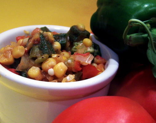 maïs okra en tomaten