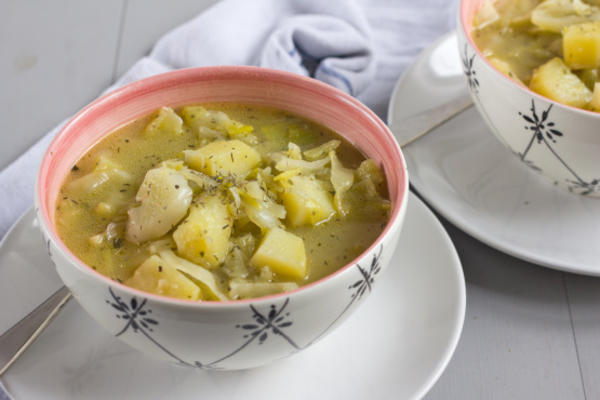 aardappelpriestersoep met kool