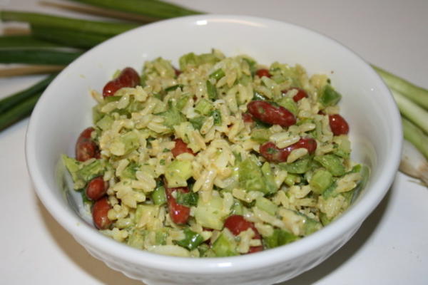 curried rijst en bonensalade