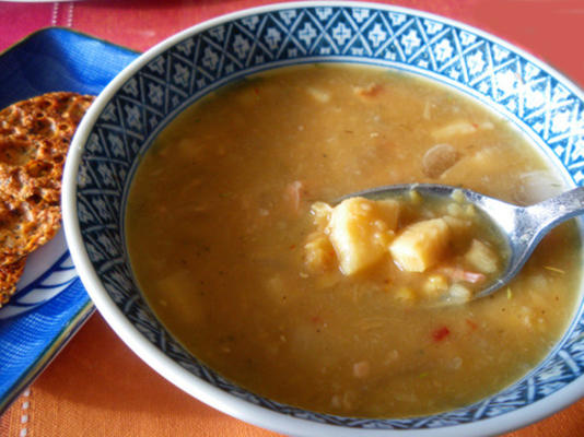 split erwt en pastinaak soep - crock-pot