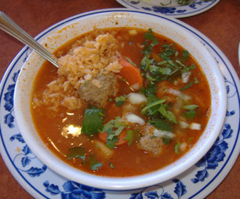 Mexicaanse gehaktbal soep - albondigas