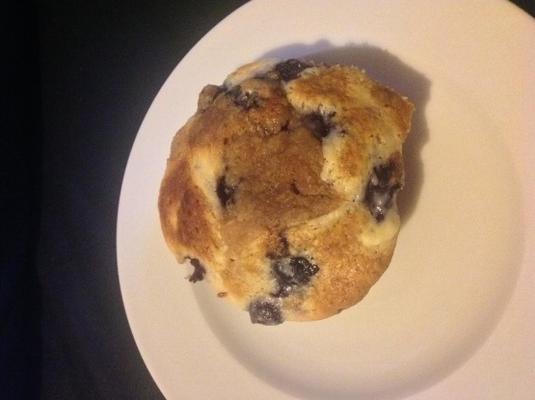 Berry cheesecake muffins