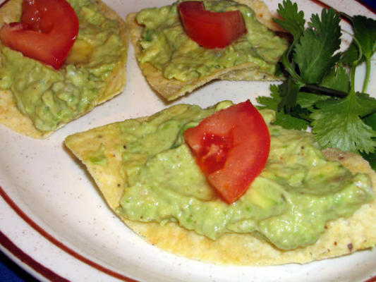 avocado tortilla chip rondes