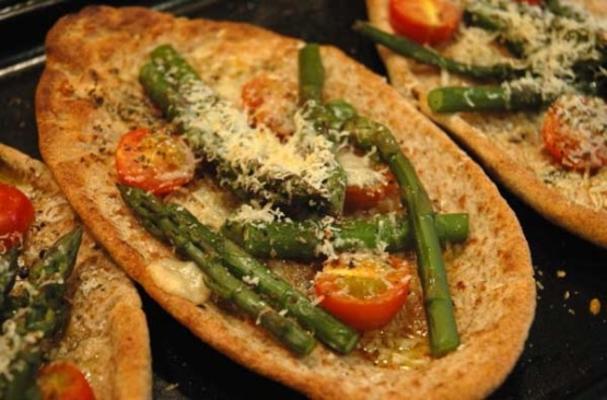 asperges parmesan pita rondes