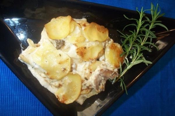aardappel, blauwe kaas en paddenstoelen bakken
