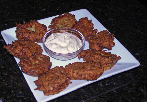 courgette beignets met chili limoen mayo