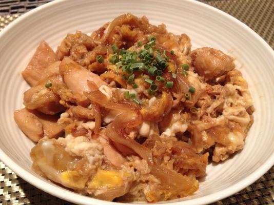 kip en ei rijstkom / oyako-don