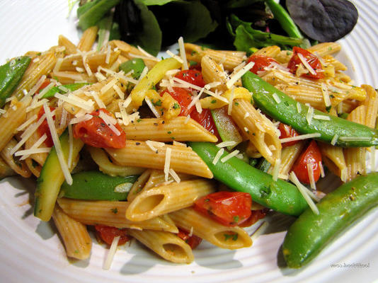 zomer veggie pastasalade