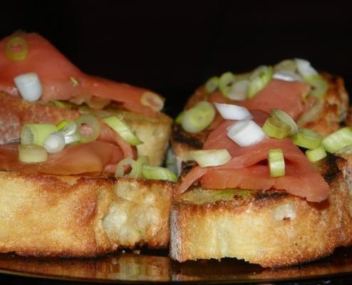 gerookte zalm-crostini