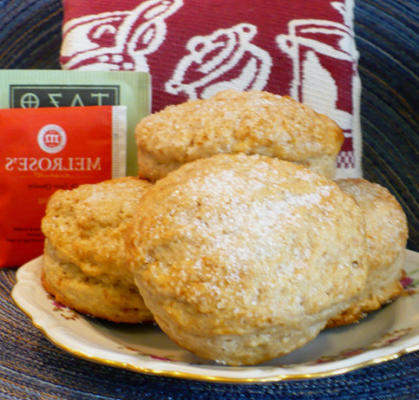 bruine suikerscones