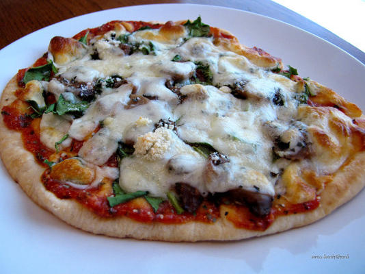 meatless pita pizza