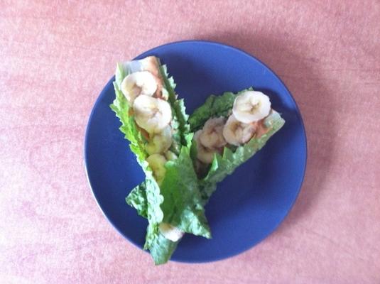 sla, banaan en cashew wrap