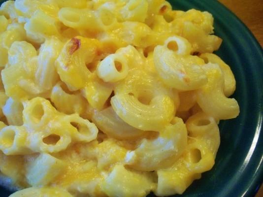 drie-kaas gebakken macaroni en kaas
