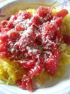 spaghetti met rauwe tomaten