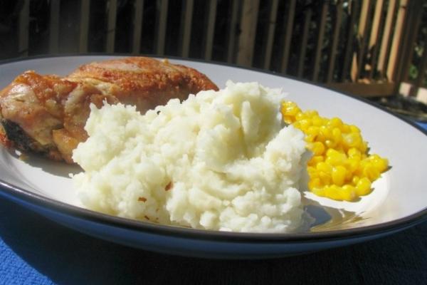 aardappelpuree met knoflook en mierikswortel