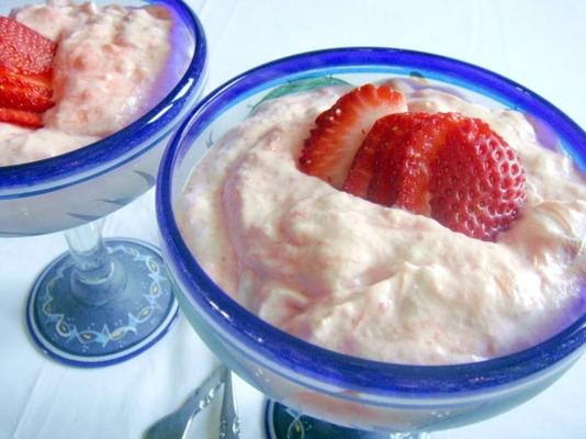 Strawberry Rhubarb Cream