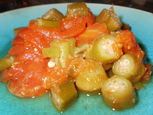 okra met tomaten - bamies me saltsa