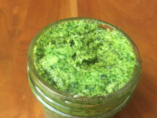 super basilicumpesto (gezonde versie)