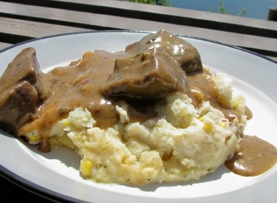 tex-mex braadpan gebraden met mais-chipotle-koriander gepureerde aardappel