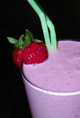 zwarte frambozen aardbei smoothie