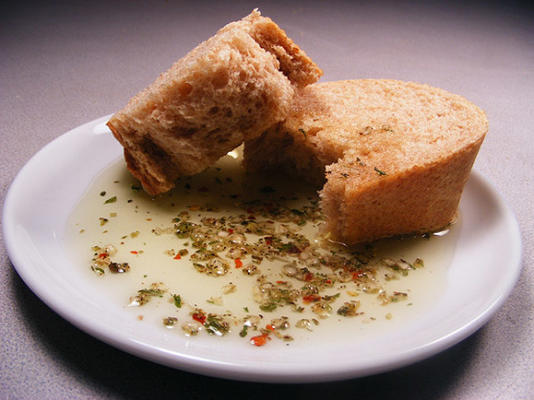 brood dompelen olie - knoflook en kruiden