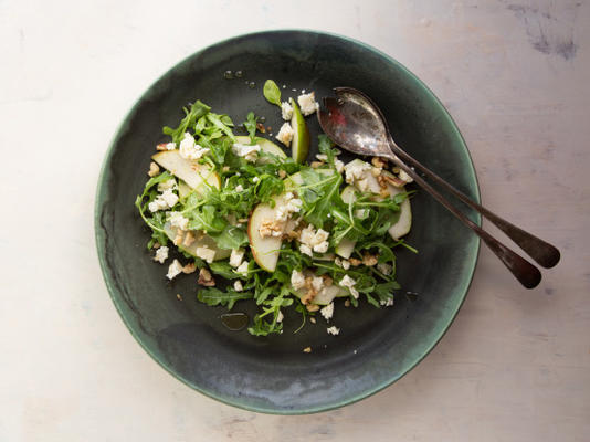 perenwalnootsalade met ambachtelijke bleu-kaas