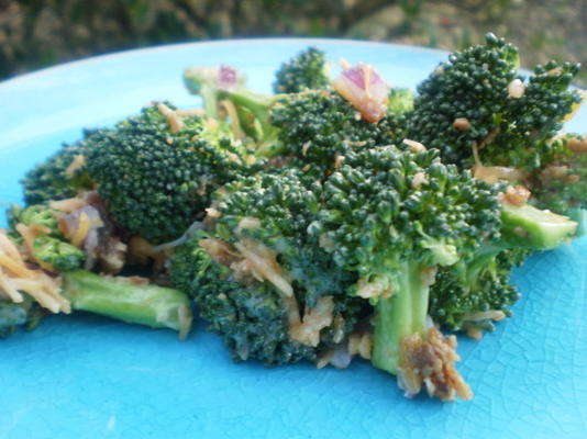 een lichtere broccolisalade