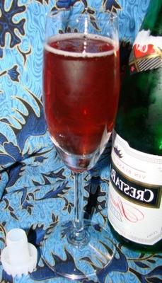 cranberry kir champagne cocktail