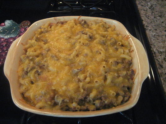 Italiaanse cheddar bak (macaroni en kaasbraadpan)