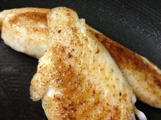 vijf-spicy tilapia met citrus ponzu saus