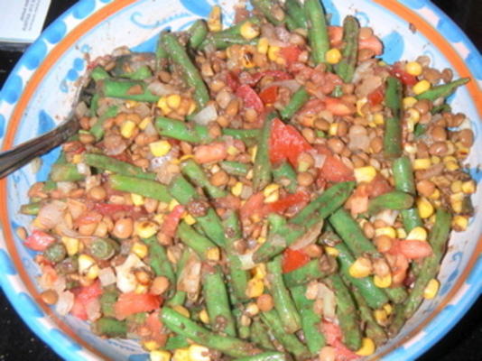 salade van linzen en groene bonen