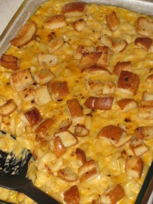 macaroni en kaas met knoflook broodkruimels, plain en chipotle