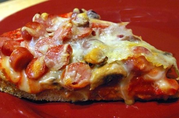 veggie en pepperoni pizza