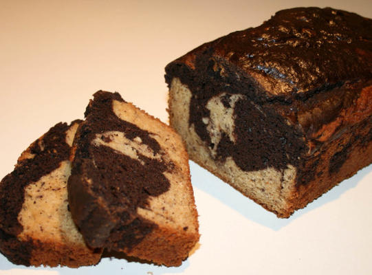 martha stewart's marmeren cake met witte chocolade glazuur
