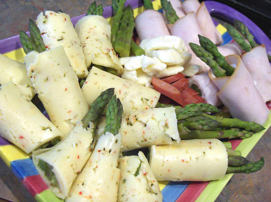 ingepakte asperge - kaas