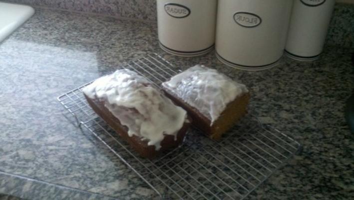 pompoenbrood met gemakkelijk suikerglazuur - lekker