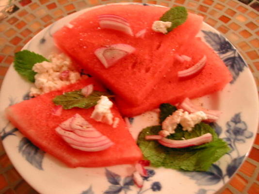 watermeloen en feta salade met ouzo dressing
