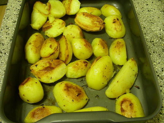 goede Britse gebraden aardappelen