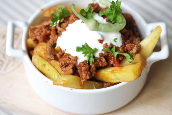 Emeril's beef chili cheese fries