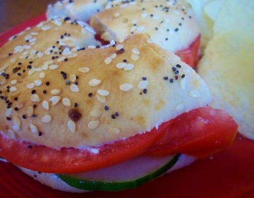 vegetarische bagel sandwich