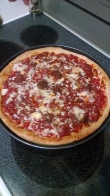 bobby flay's chicago pizzadeeg; throwdown recept