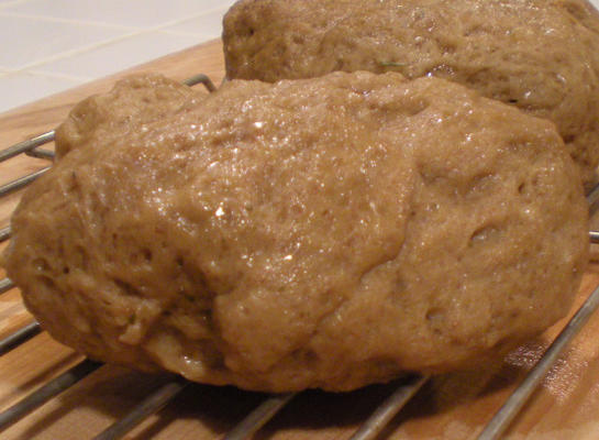 zelfgemaakte seitan-biefstuk en jus van wilde champignons