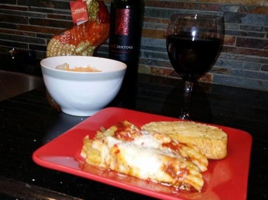 gemakkelijke, gevulde manicotti