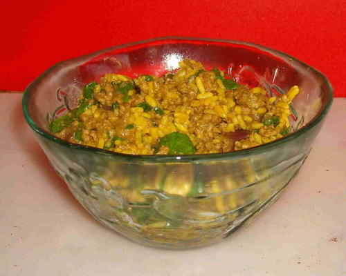 pittig gehakt met rijst en spinazie