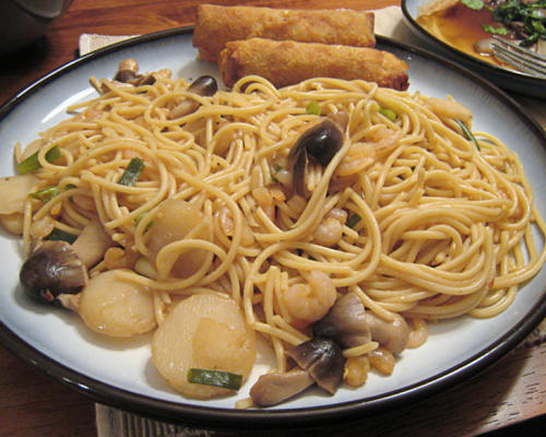 pittige garnalen lo mein