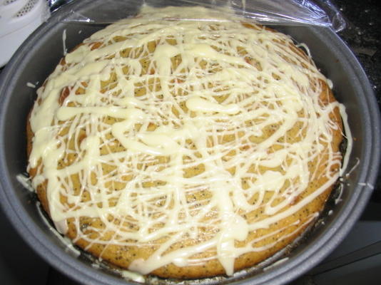 witte chocolade en oranje maanzaad cake