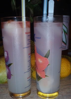 limonade-lychee en kokosnootcocktails