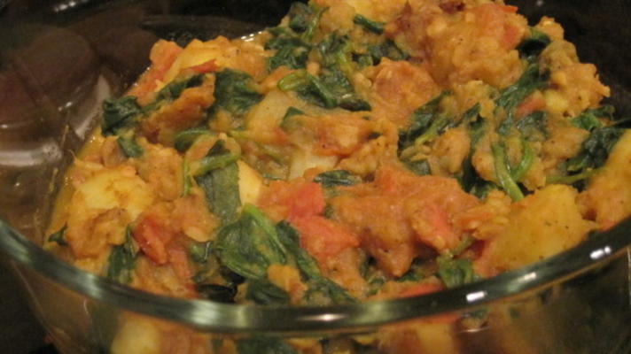 simple sag aloo (indian potato and spinach)